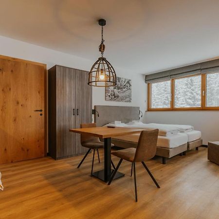 Apartment Typ C Im Alpin Resort Mo Gargellen Exterior photo